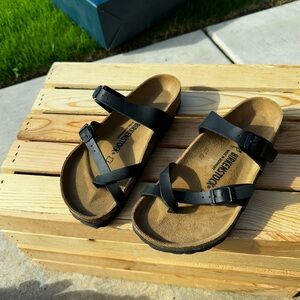 Birkenstock Black Cross-Strap Sandals